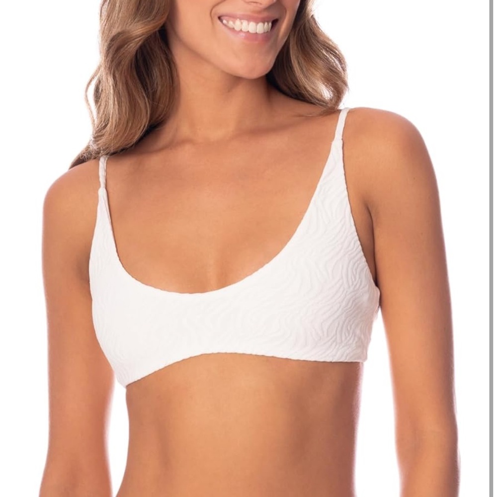 Maaji White Bralette size M; tags still on